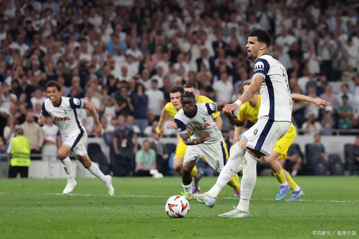 乌克兰阵亡女兵图片 乌克兰阵亡女兵图片